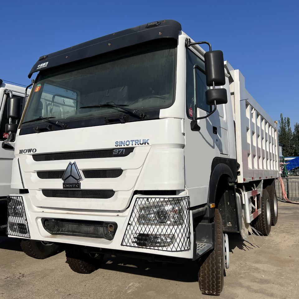 SINOTRUK HOWO - Tipper: picture 1 SINOTRUK HOWO - Tipper: picture 1