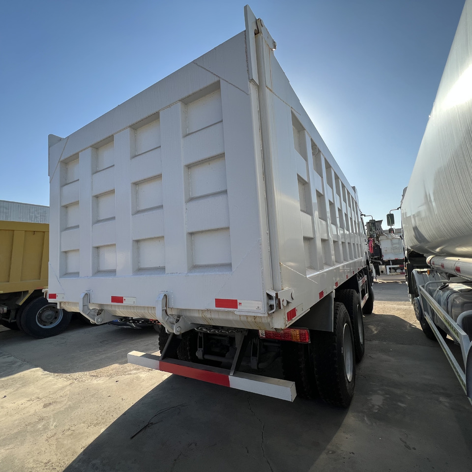 SINOTRUK HOWO - Tipper: picture 4 SINOTRUK HOWO - Tipper: picture 4