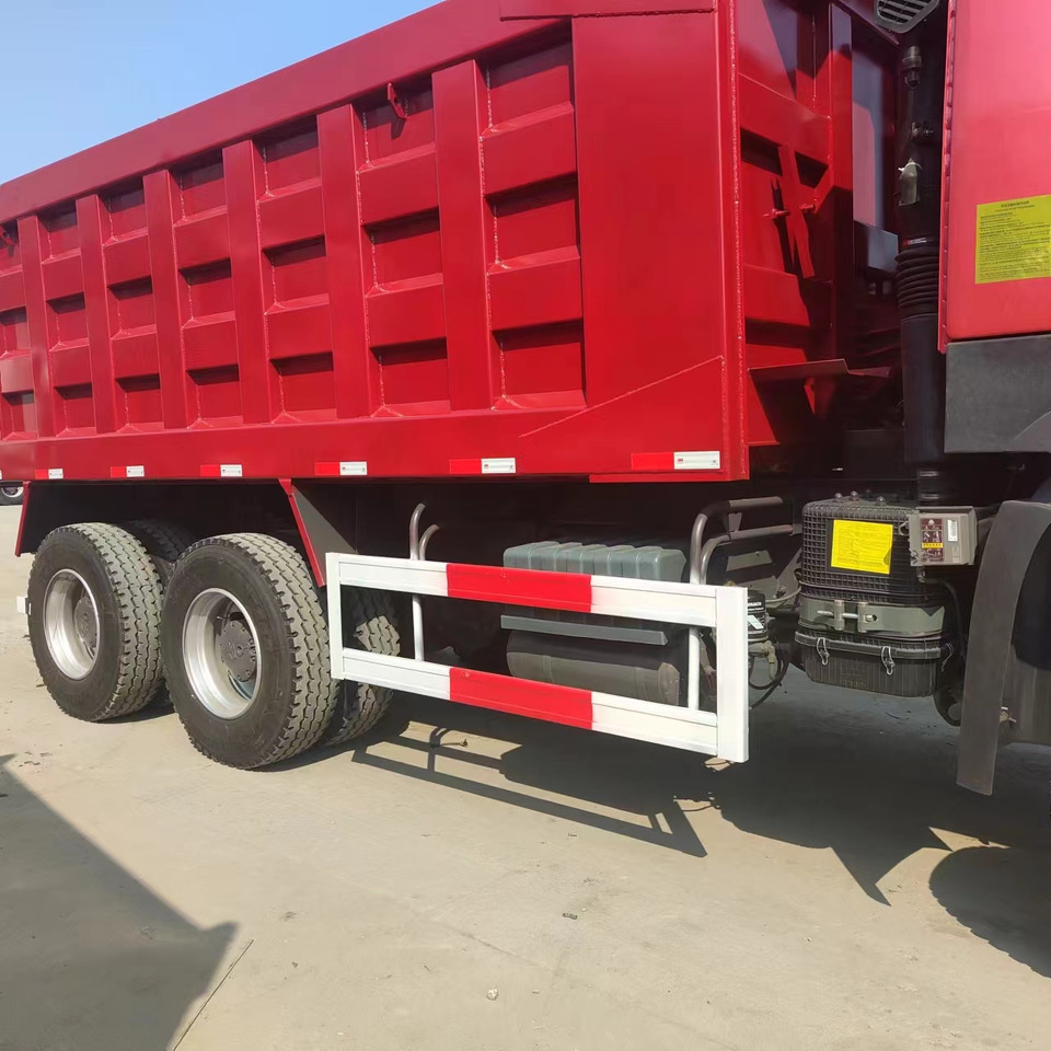 SINOTRUK HOWO - Tipper: picture 2 SINOTRUK HOWO - Tipper: picture 2