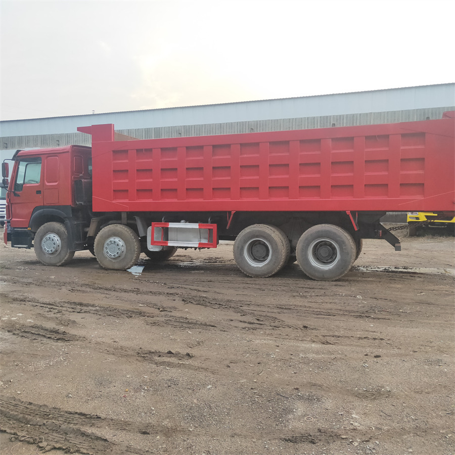 SINOTRUK HOWO - Tipper: picture 2 SINOTRUK HOWO - Tipper: picture 2
