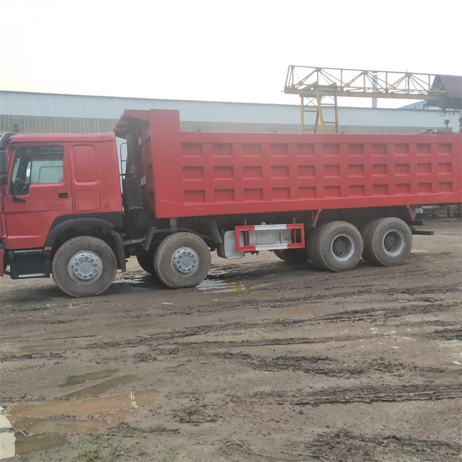 SINOTRUK HOWO - Tipper: picture 3 SINOTRUK HOWO - Tipper: picture 3