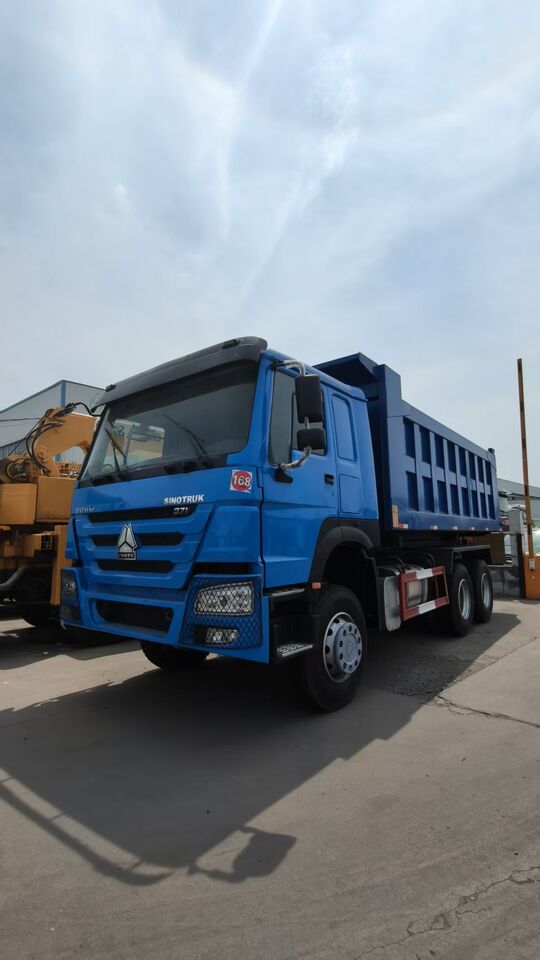 SINOTRUK Howo - Tipper: picture 2 SINOTRUK Howo - Tipper: picture 2