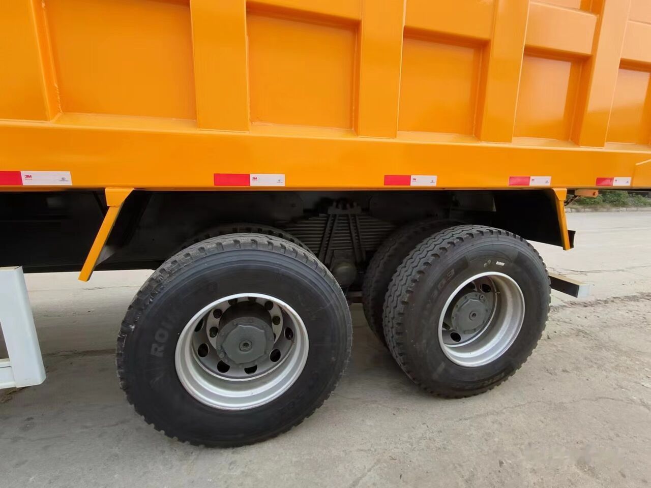 Tipper Sinotruk Howo 8*4: picture 9 Tipper Sinotruk Howo 8*4: picture 9