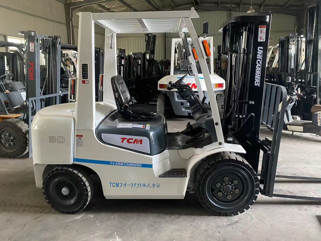 TCM FD30T3C - Diesel forklift: picture 5 TCM FD30T3C - Diesel forklift: picture 5