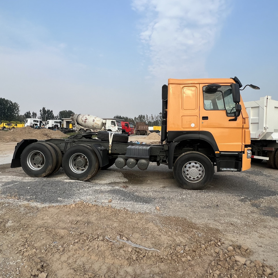 SINOTRUK HOWO - Tractor unit: picture 3 SINOTRUK HOWO - Tractor unit: picture 3