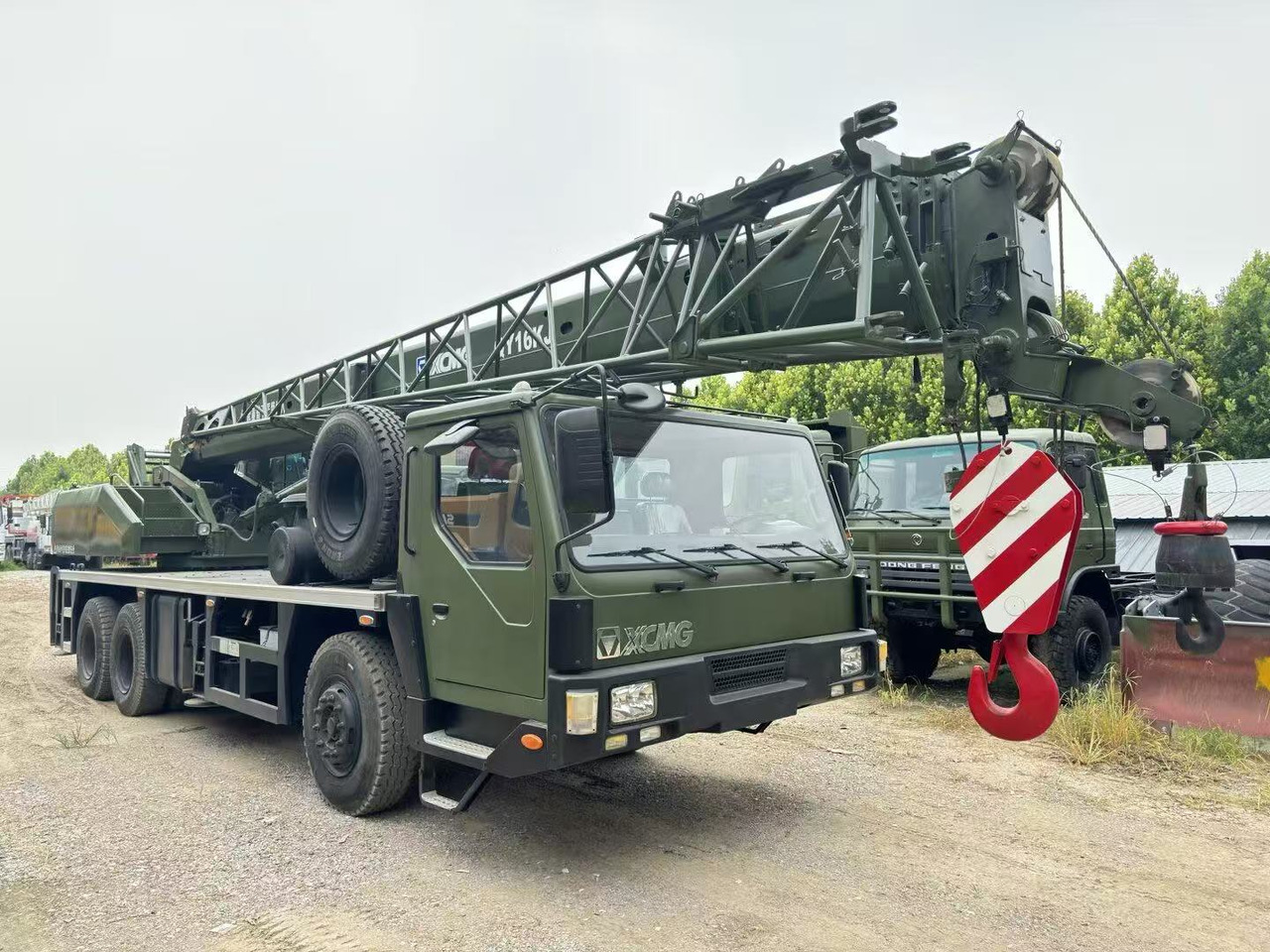 XCMG QY16KJ - Crane truck: picture 5 XCMG QY16KJ - Crane truck: picture 5