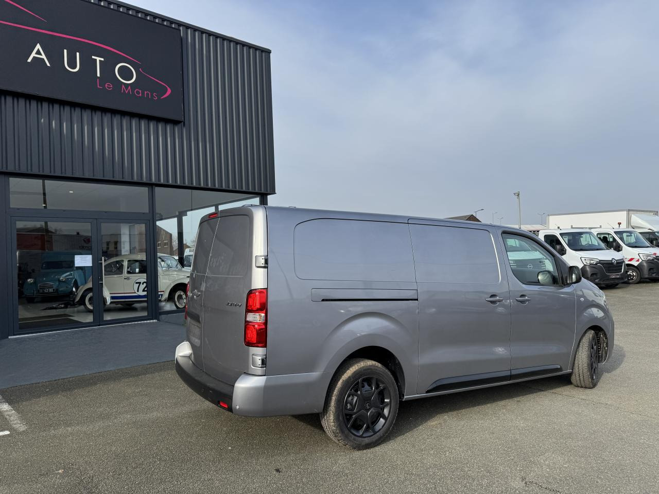 CITROEN jumpy 2 PLACES XL 2.0 BLUEHDI 180CH S&S PACK PREMIUM CONNECT EAT8 - Panel van: picture 5 CITROEN jumpy 2 PLACES XL 2.0 BLUEHDI 180CH S&S PACK PREMIUM CONNECT EAT8 - Panel van: picture 5