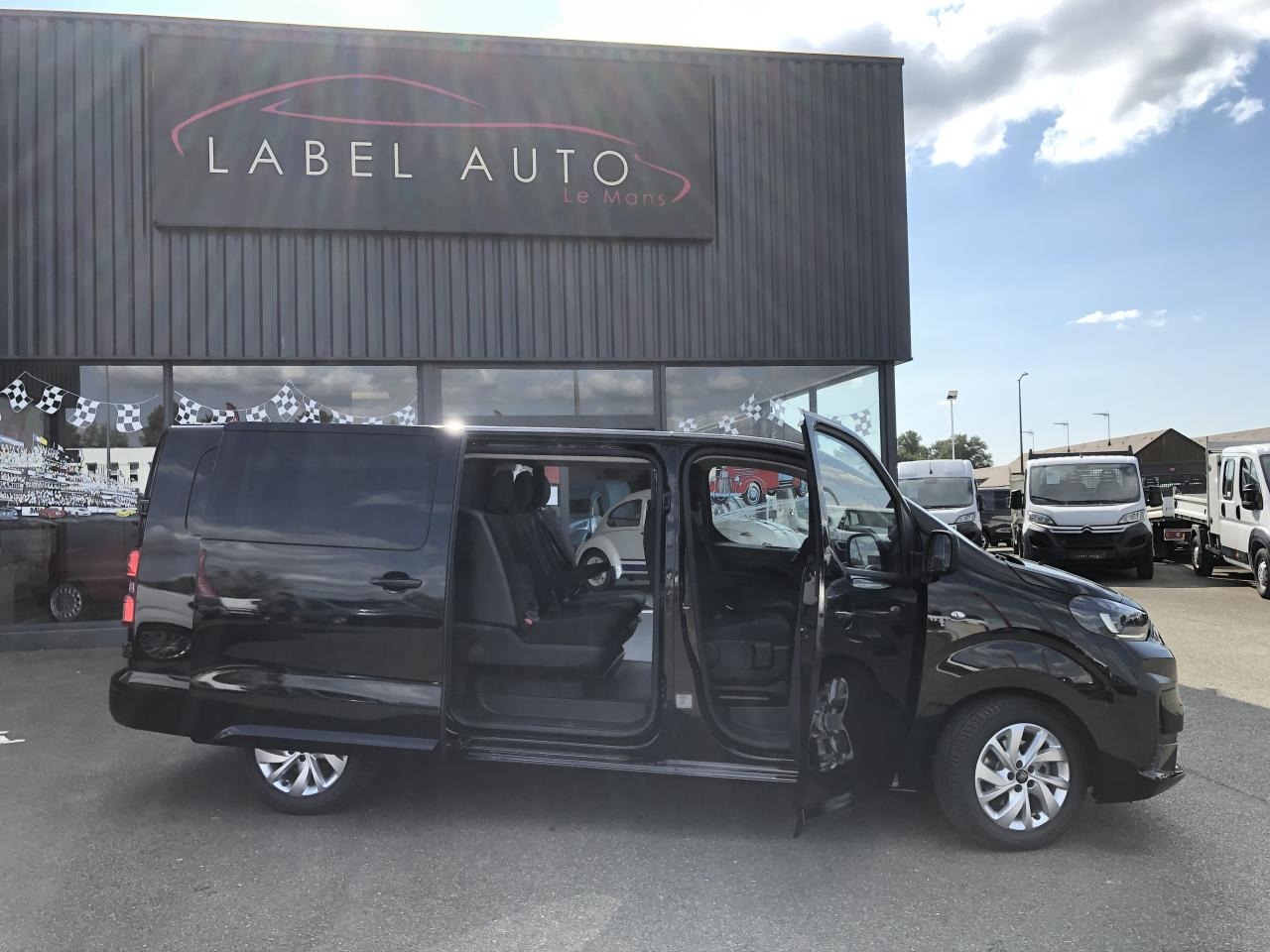FIAT SCUDO XL 2.0 HDI 180CH EAT-8 CABINE APPROFONDIE 5 PLACES - Combi van: picture 1 FIAT SCUDO XL 2.0 HDI 180CH EAT-8 CABINE APPROFONDIE 5 PLACES - Combi van: picture 1