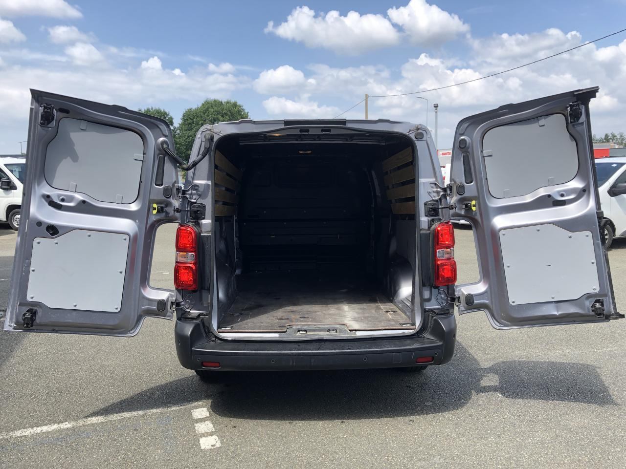 FIAT Scudo XL 2.0 BlueHDi 145 CH - Panel van: picture 2 FIAT Scudo XL 2.0 BlueHDi 145 CH - Panel van: picture 2
