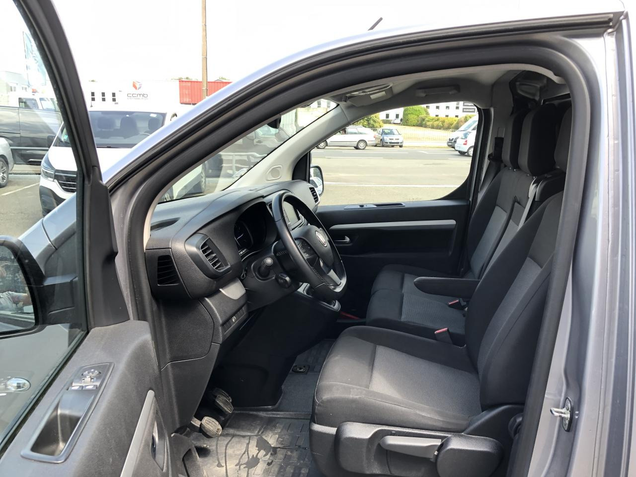 FIAT Scudo XL 2.0 BlueHDi 145 CH - Panel van: picture 4 FIAT Scudo XL 2.0 BlueHDi 145 CH - Panel van: picture 4