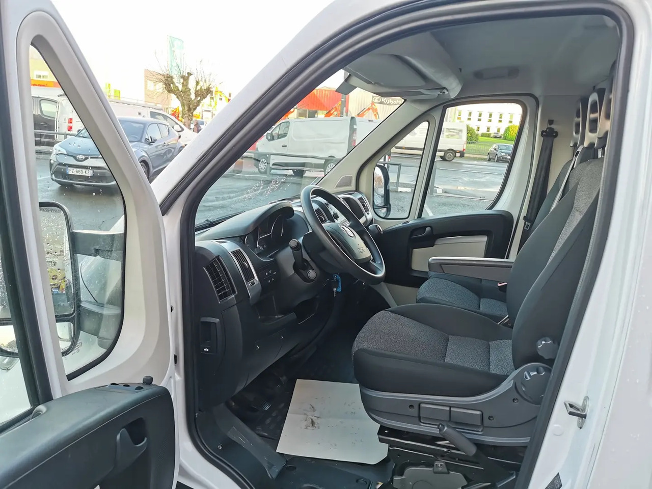 Fiat Ducato 3.5 MAXI L 2.3 MULTIJET 160CH ACIER PACK PRO NAV + COFFRE JPM E6D - Tipper van: picture 5 Fiat Ducato 3.5 MAXI L 2.3 MULTIJET 160CH ACIER PACK PRO NAV + COFFRE JPM E6D - Tipper van: picture 5