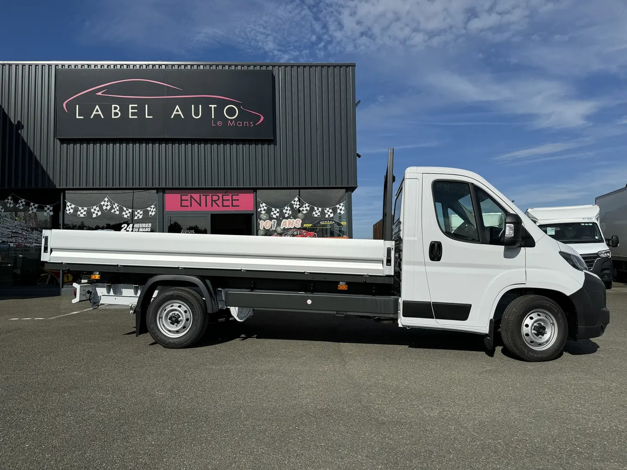 Fiat Ducato XL 3.5 MAXI 180CH S&S - Flatbed van: picture 1 Fiat Ducato XL 3.5 MAXI 180CH S&S - Flatbed van: picture 1