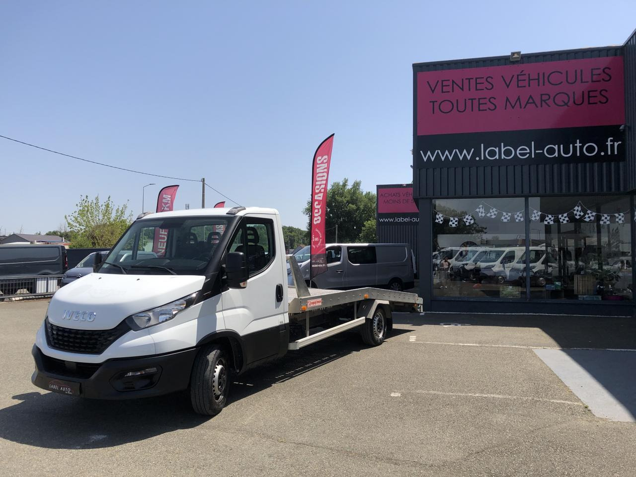 Iveco Daily IVECO PORTE VOITURE DEPANNEUSE 35 S 16 3L0 160 CH EMPATTEMENT 4100 PLATEAU FIX ALU EQUIP M - Autotransporter truck: picture 5 Iveco Daily IVECO PORTE VOITURE DEPANNEUSE 35 S 16 3L0 160 CH EMPATTEMENT 4100 PLATEAU FIX ALU EQUIP M - Autotransporter truck: picture 5