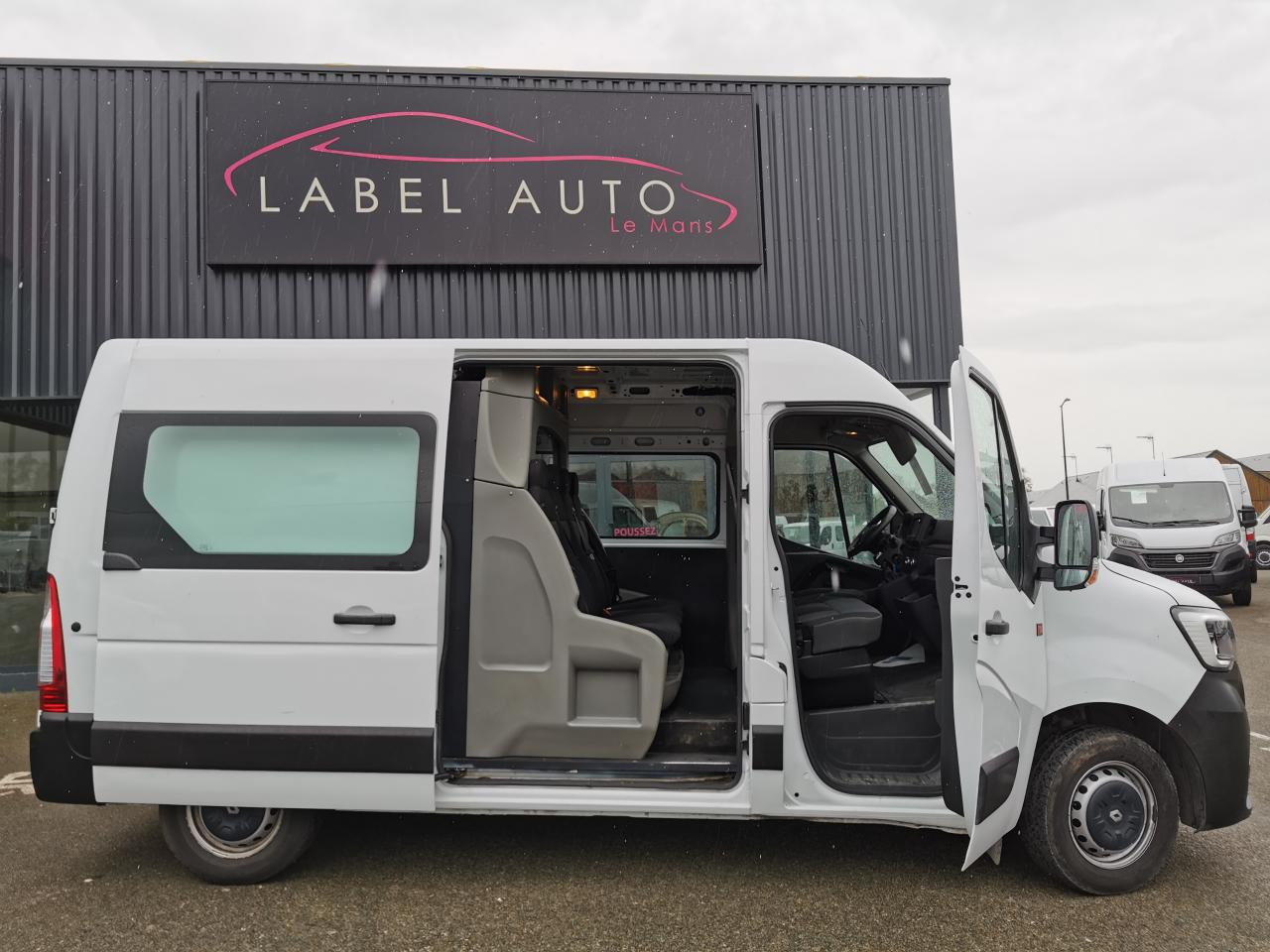 RENAULT MASTER 3T3 L2H2 2.3 DCI 135CH CONFORT CABINE APPROFONDIE - Panel van: picture 3 RENAULT MASTER 3T3 L2H2 2.3 DCI 135CH CONFORT CABINE APPROFONDIE - Panel van: picture 3