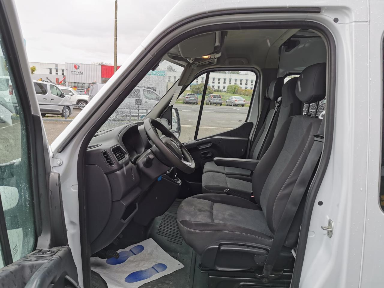 RENAULT MASTER 3T3 L2H2 2.3 DCI 135CH CONFORT CABINE APPROFONDIE - Panel van: picture 4 RENAULT MASTER 3T3 L2H2 2.3 DCI 135CH CONFORT CABINE APPROFONDIE - Panel van: picture 4