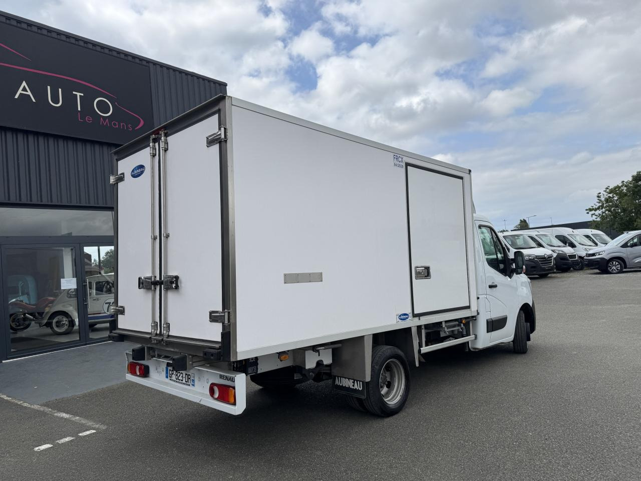 RENAULT MASTER 3T5 CAISSE FRIGO 2.3 DCI 165CH GRAND CONFORT - Refrigerated van: picture 4 RENAULT MASTER 3T5 CAISSE FRIGO 2.3 DCI 165CH GRAND CONFORT - Refrigerated van: picture 4