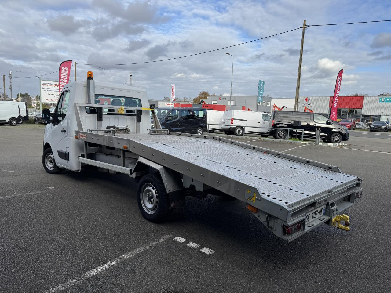 Tow tractor RENAULT Master Confort F3500 L3 2.3 dCi - 130 ch L3 Traction Dépanneuse porte voiture: picture 7