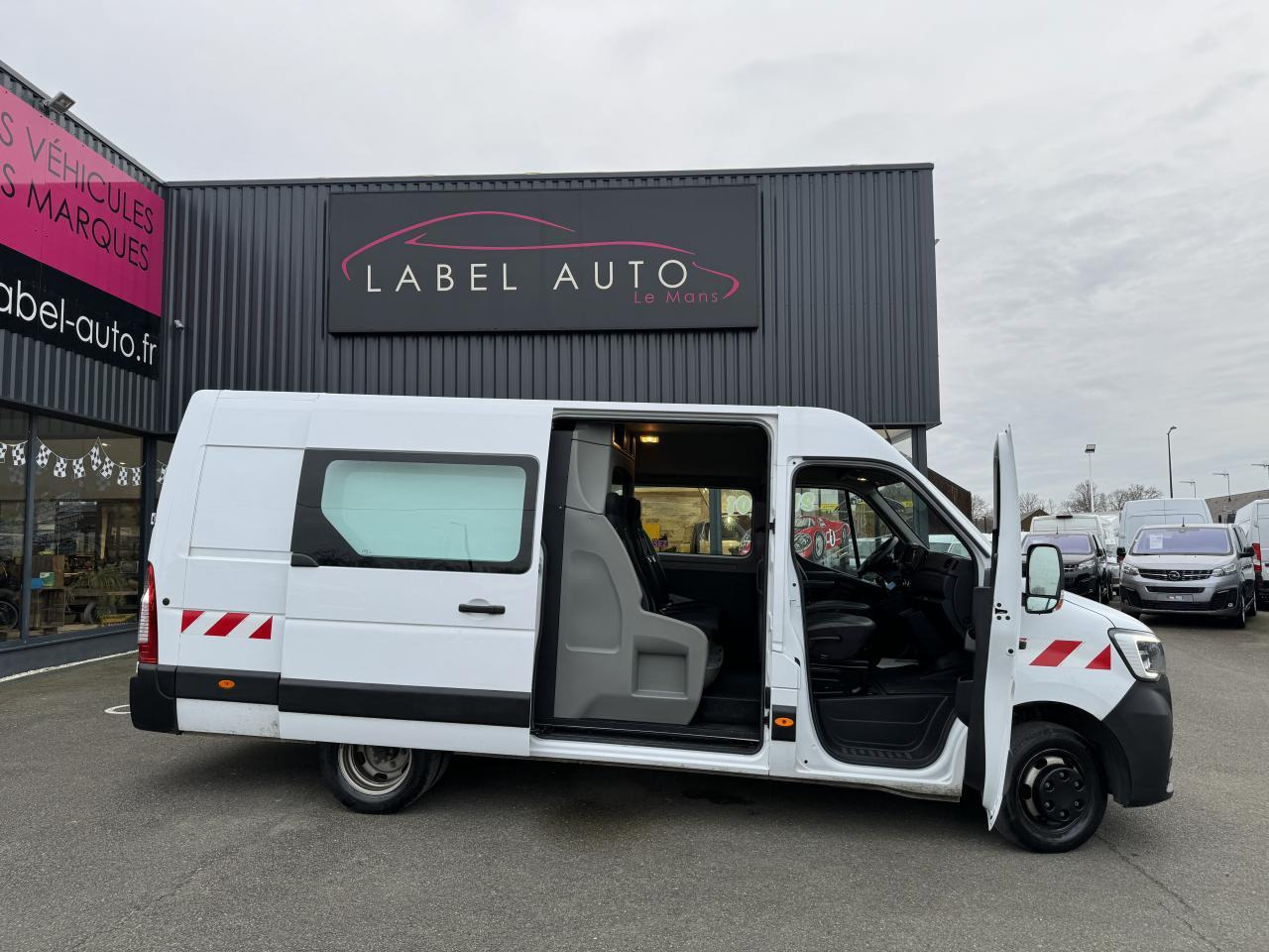 Renault Master Confort R3500RJ L3H2 2.3 Energy dCi - 165 III CABINE APPROFONDIE Cabine approfondie L3H2 Pro - Combi van: picture 3 Renault Master Confort R3500RJ L3H2 2.3 Energy dCi - 165 III CABINE APPROFONDIE Cabine approfondie L3H2 Pro - Combi van: picture 3