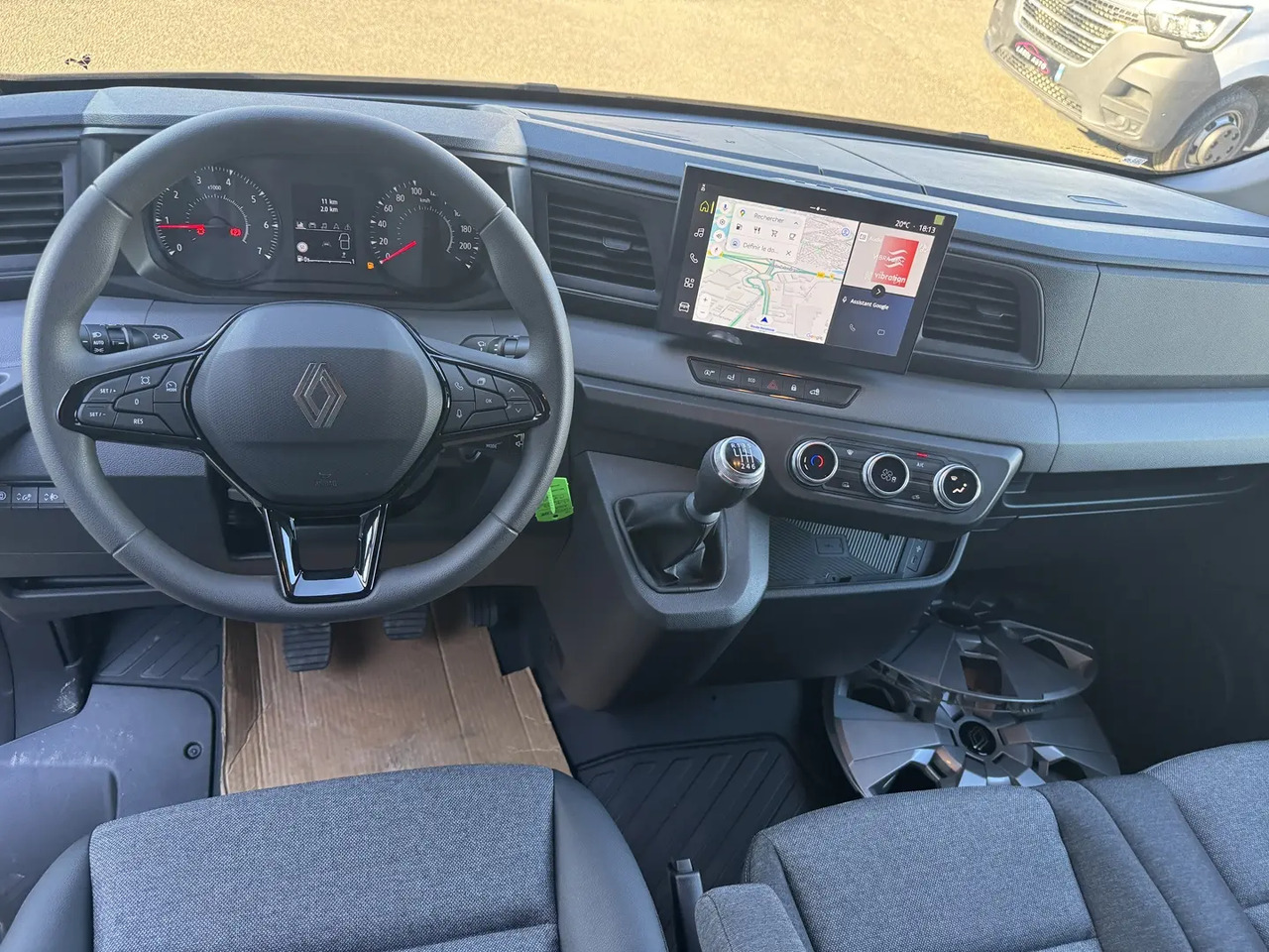 Renault Master F3500 L3H2 2.0 BLUE DCI 150CH EXTRA - Panel van: picture 3 Renault Master F3500 L3H2 2.0 BLUE DCI 150CH EXTRA - Panel van: picture 3