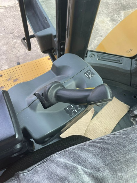 Wheel loader CATERPILLAR 980 M: picture 11