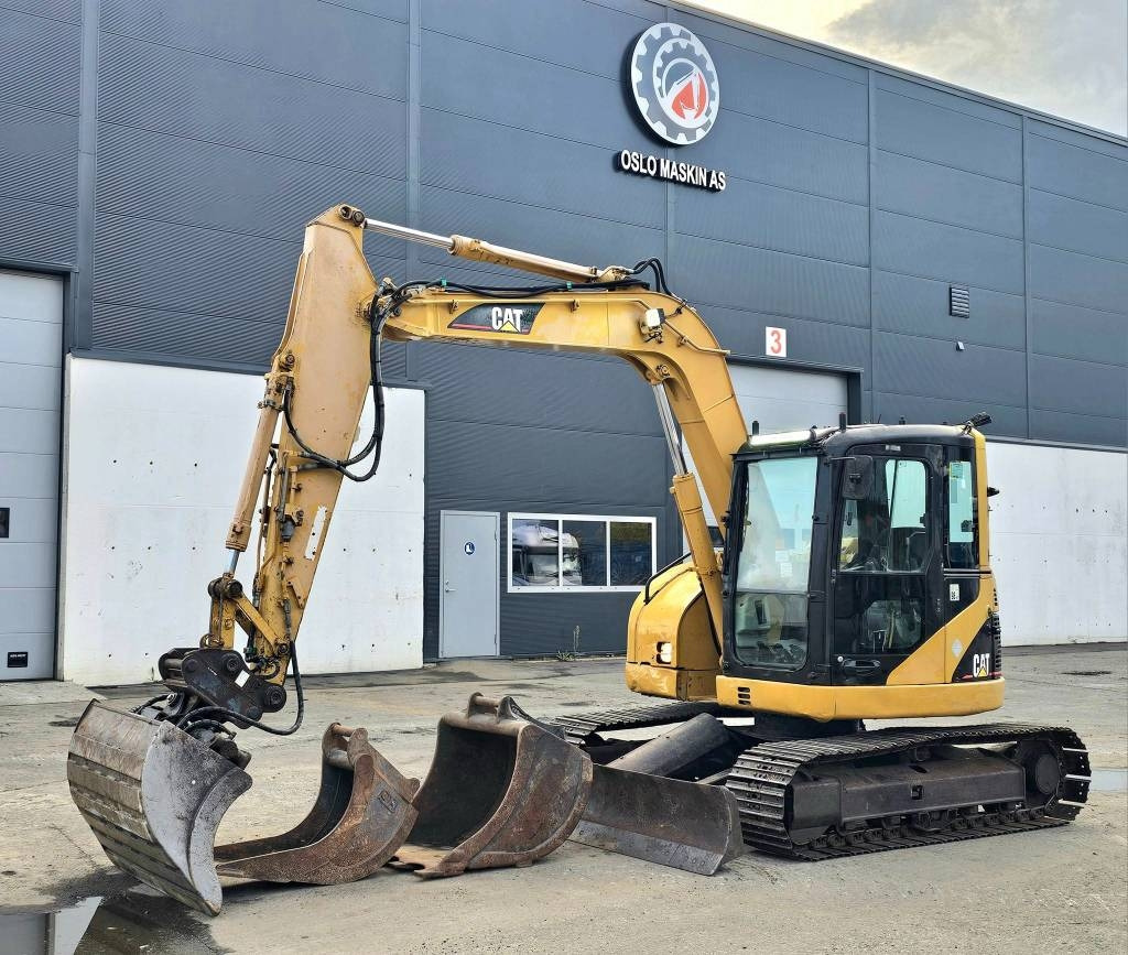 Mini excavator CAT 308 CR: picture 1