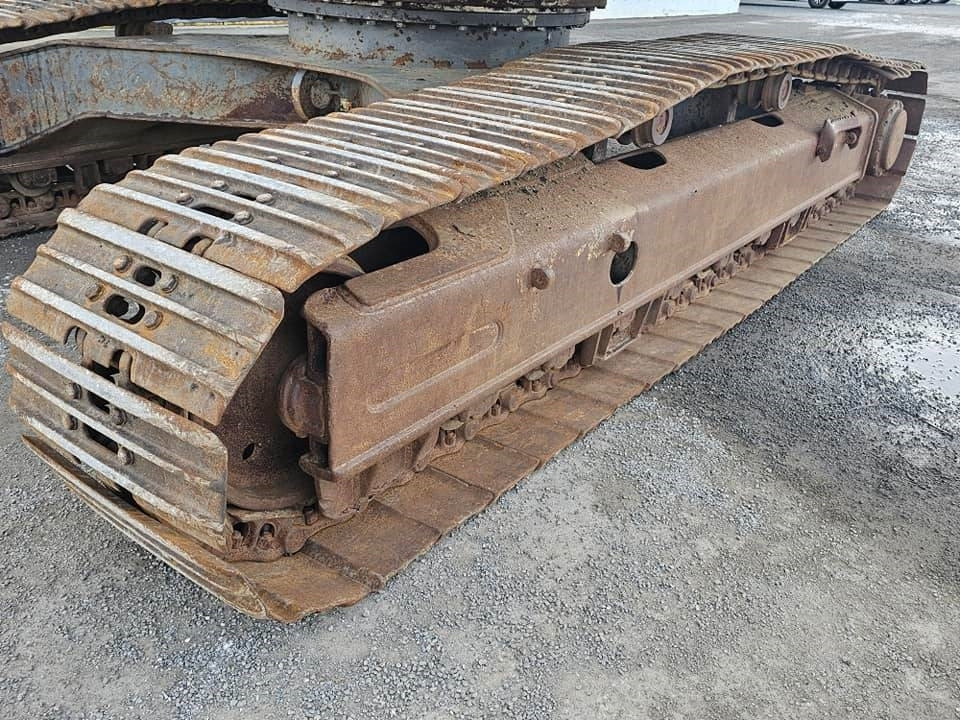Crawler excavator Volvo EC 240 LC: picture 10