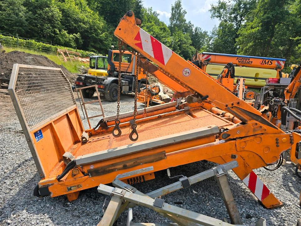 Jotha Absetzer Combi Con 4518 U für Unimog 405/12 405/10 U 290 U300 U400 300 218 219 318 323 423 427 430 435 UGE UGN Absetzcontainer Mercedes-Benz - Flatbed body: picture 1 Jotha Absetzer Combi Con 4518 U für Unimog 405/12 405/10 U 290 U300 U400 300 218 219 318 323 423 427 430 435 UGE UGN Absetzcontainer Mercedes-Benz - Flatbed body: picture 1