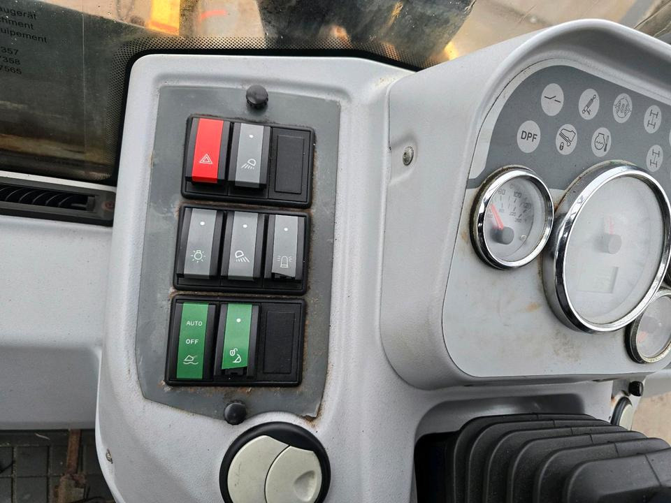 Telescopic wheel loader Kramer 680T Radlader Ecospeed 35kmh 1109 Stunden Teleskoplader Radteleskoplader Teleskopradlader 580T 480T 680 580 480: picture 15 Telescopic wheel loader Kramer 680T Radlader Ecospeed 35kmh 1109 Stunden Teleskoplader Radteleskoplader Teleskopradlader 580T 480T 680 580 480: picture 15