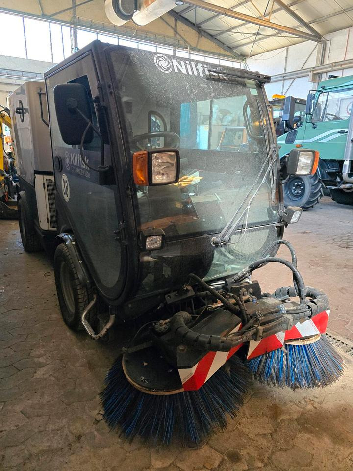 Leasing of  Nilfisk City Ranger 3500 Kehrmaschine Straßenkehrmaschine mit Schmidt Bediendisplay Hako Kehreinheit Nilfisk City Ranger 3500 Kehrmaschine Straßenkehrmaschine mit Schmidt Bediendisplay Hako Kehreinheit: picture 7