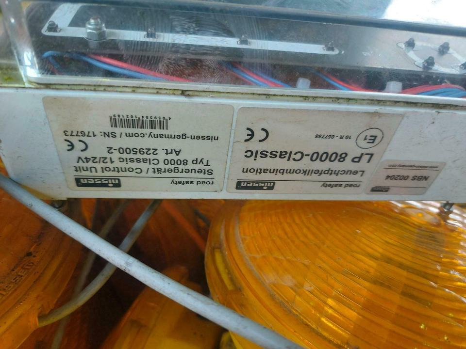 Steuergerät LP 8000 Classic Nissen LED Absperrtafel Vorwarntafel - Electrical system: picture 3 Steuergerät LP 8000 Classic Nissen LED Absperrtafel Vorwarntafel - Electrical system: picture 3