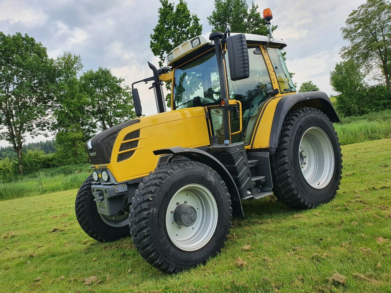 Fendt 313 V SCR, VARIO* nur 1.700Std* TMS, - Farm tractor: picture 1 Fendt 313 V SCR, VARIO* nur 1.700Std* TMS, - Farm tractor: picture 1