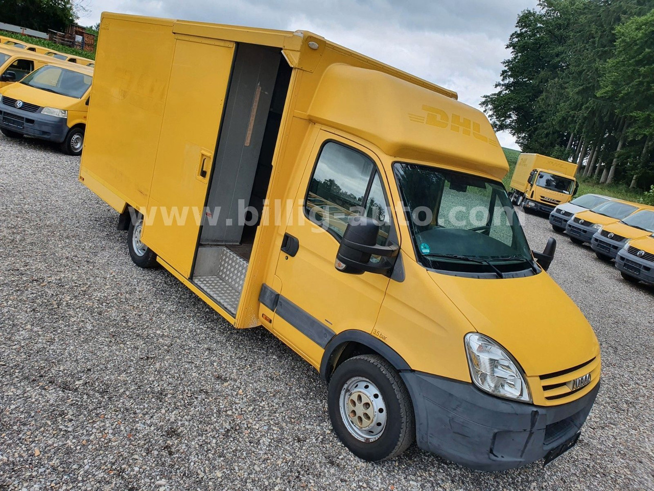 Iveco Daily 1.Hand*EU4* Regale Integralkoffer DHL POST - Panel van: picture 1 Iveco Daily 1.Hand*EU4* Regale Integralkoffer DHL POST - Panel van: picture 1