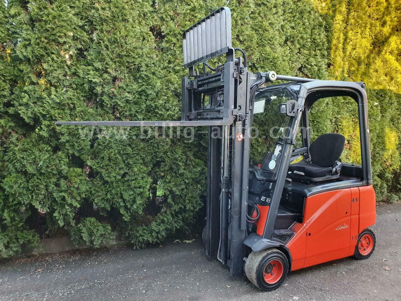 Linde E18 PH 4-Rad Seitenschieber*Zinkenverstellung* - Electric forklift: picture 1 Linde E18 PH 4-Rad Seitenschieber*Zinkenverstellung* - Electric forklift: picture 1