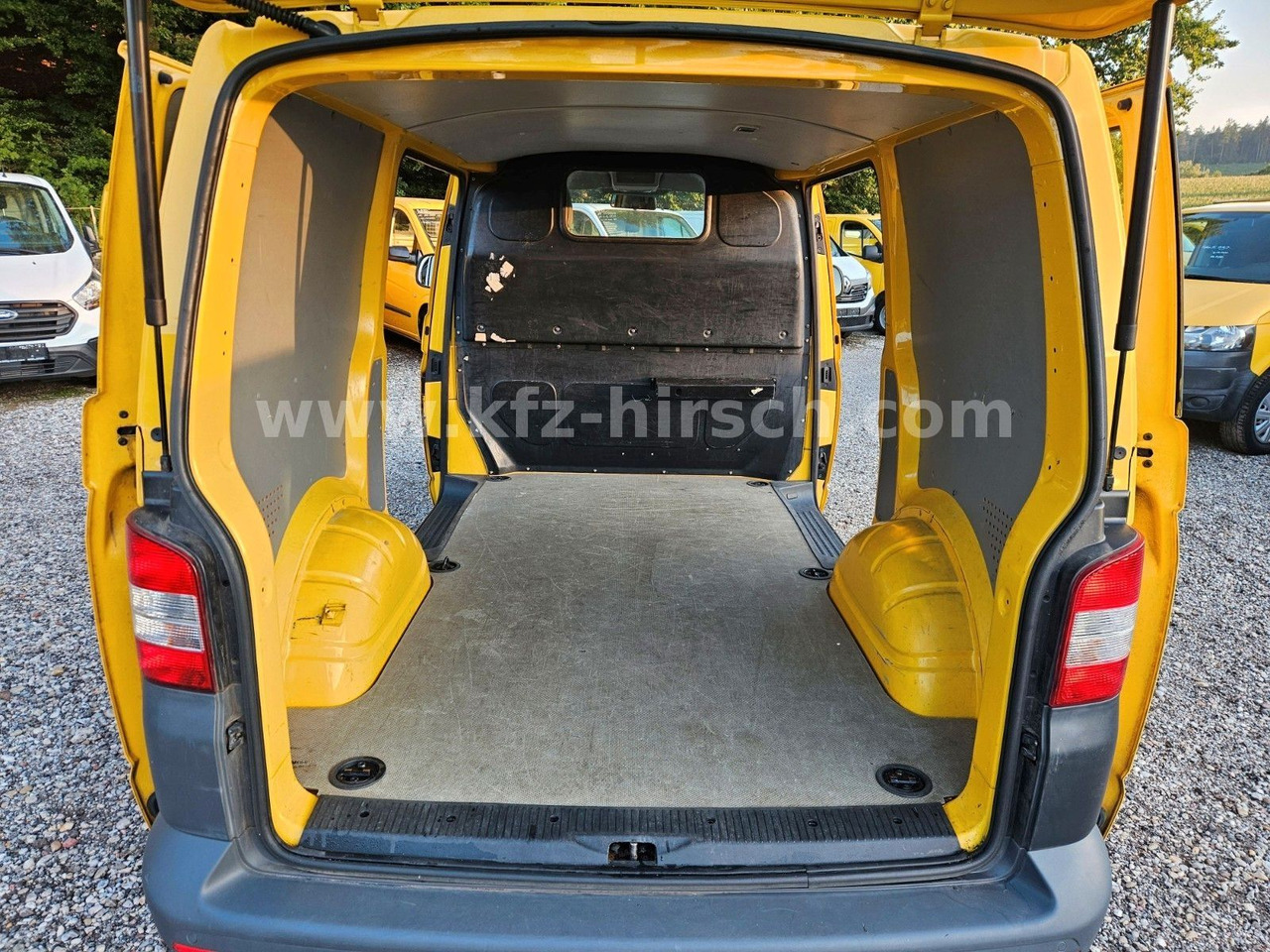 Volkswagen T5 2.0TDI Schiebetüre links+rechts 1.Hand S-heft - Passenger van: picture 4 Volkswagen T5 2.0TDI Schiebetüre links+rechts 1.Hand S-heft - Passenger van: picture 4
