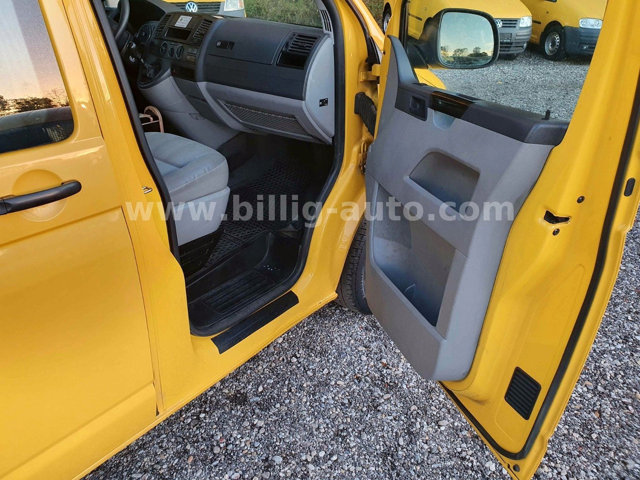 Small van Volkswagen T5 Transporter 2.0TDI 2xSchiebetüre Bulli T5: picture 13