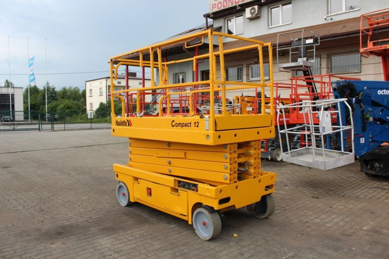 Podnośnik nożycowy elektryczny 12 m Haulotte Compact 12 - Scissor lift: picture 5 Podnośnik nożycowy elektryczny 12 m Haulotte Compact 12 - Scissor lift: picture 5