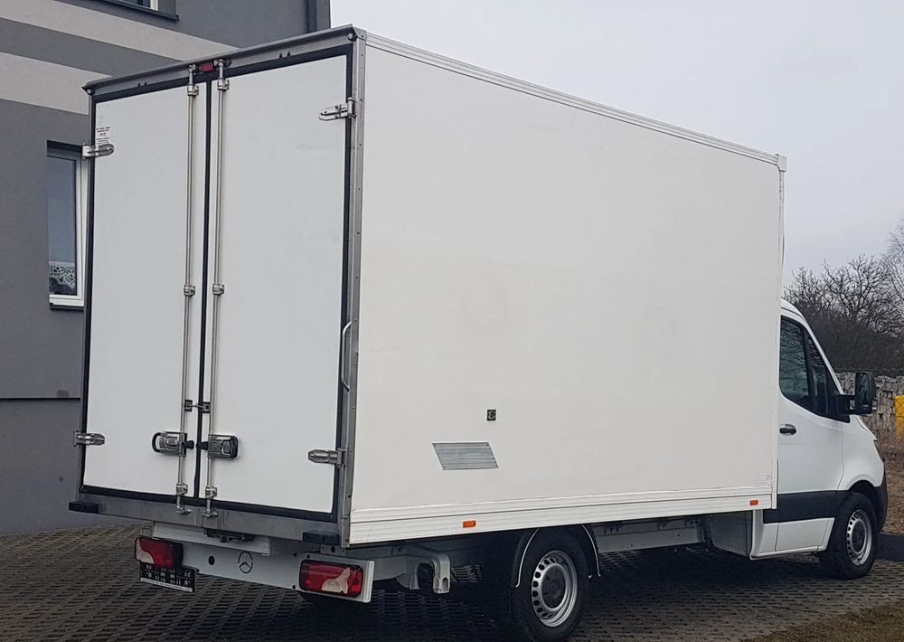 Mercedes-Benz Sprinter CHŁODNIA 8EP IZOTERMA AGREGAT ZANOTTI 4,12x2,15x2,30 KLIMA 314CDI - Refrigerated van: picture 4 Mercedes-Benz Sprinter CHŁODNIA 8EP IZOTERMA AGREGAT ZANOTTI 4,12x2,15x2,30 KLIMA 314CDI - Refrigerated van: picture 4