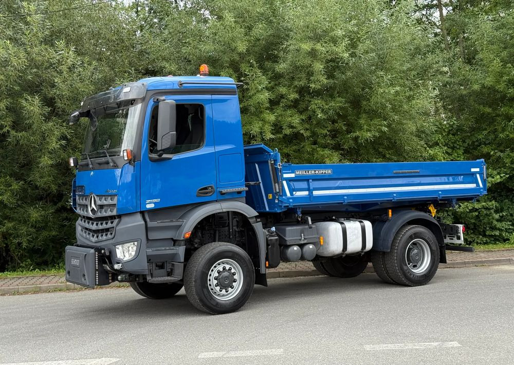Mercedes-Benz * Arocs * 4X4 * JAK NOWY * Wywrotka Kiper Meiller * Sprowadzony * 80.700 km Oryginalnie * Mercedes - Tipper: picture 3 Mercedes-Benz * Arocs * 4X4 * JAK NOWY * Wywrotka Kiper Meiller * Sprowadzony * 80.700 km Oryginalnie * Mercedes - Tipper: picture 3