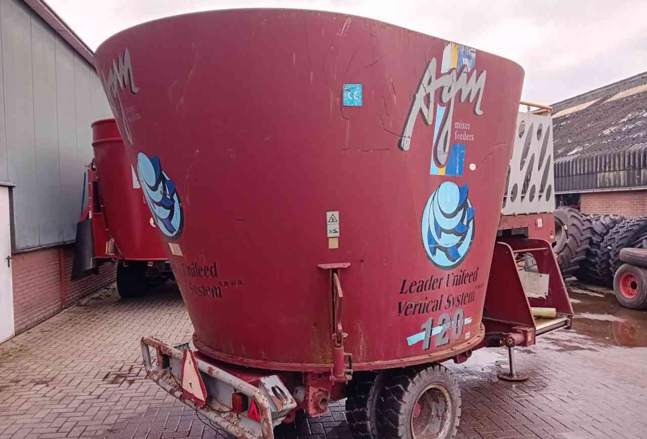 AGM W12 voermengwagen *Verkocht/sold* - Forage mixer wagon: picture 4 AGM W12 voermengwagen *Verkocht/sold* - Forage mixer wagon: picture 4
