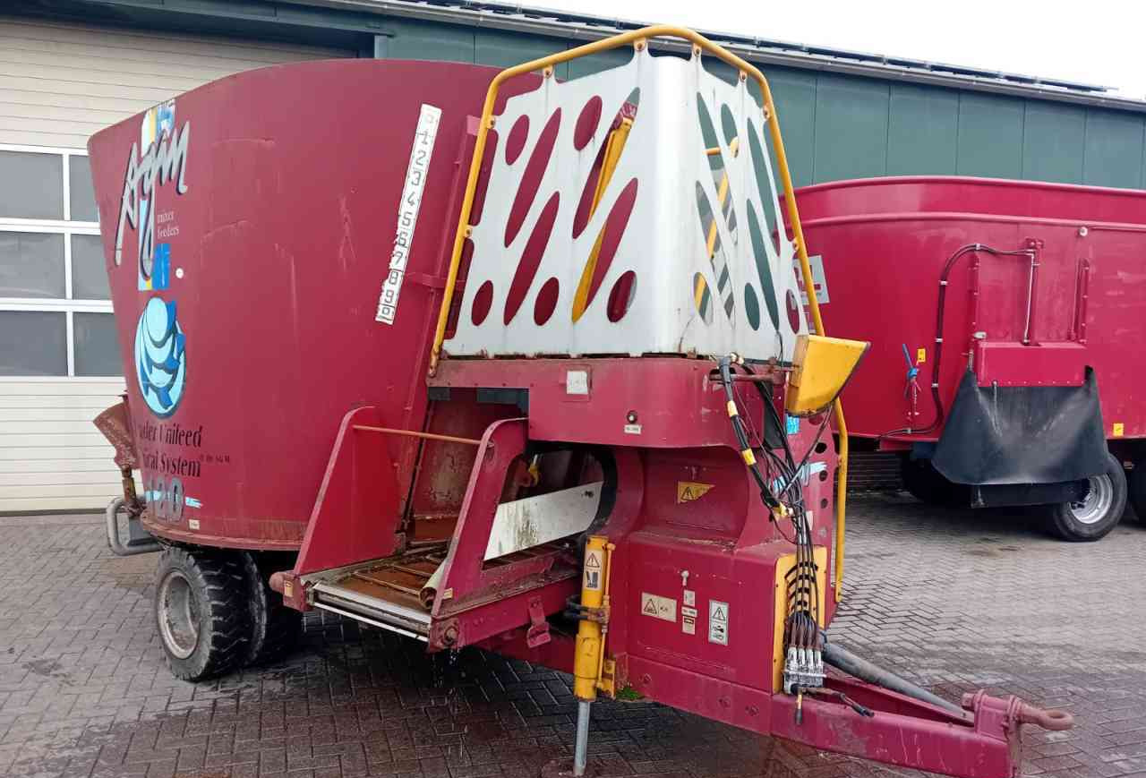 AGM W12 voermengwagen *Verkocht/sold* - Forage mixer wagon: picture 1 AGM W12 voermengwagen *Verkocht/sold* - Forage mixer wagon: picture 1