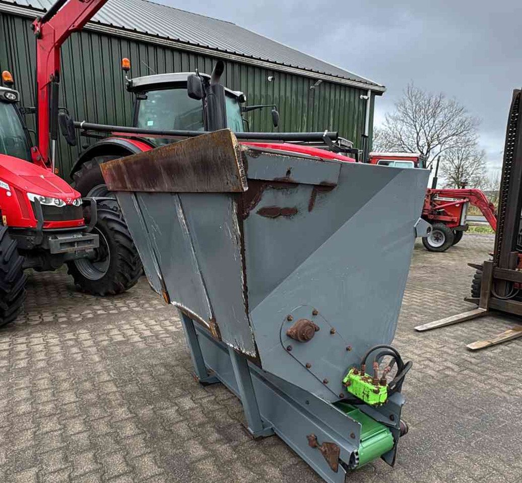 Ceres BS2000 Zaagselstrooier instrooibak diversen - Sand/ Salt spreader: picture 2 Ceres BS2000 Zaagselstrooier instrooibak diversen - Sand/ Salt spreader: picture 2