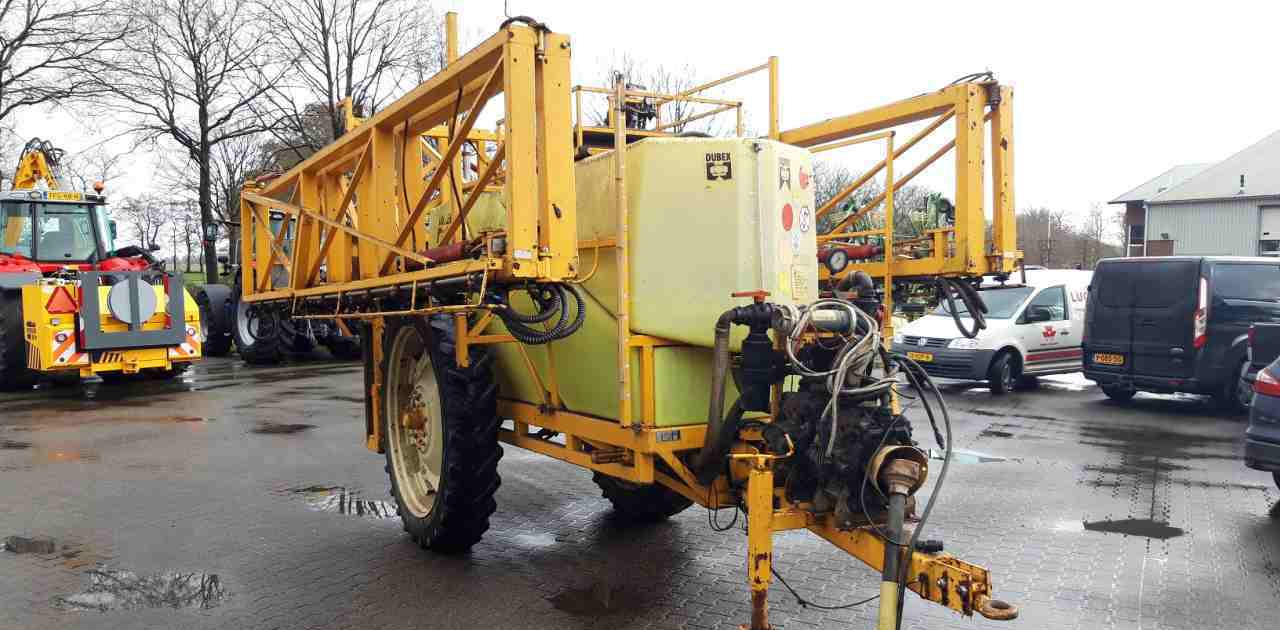 Dubex Vector 33 m. 3200 l. veldspuiten - Trailed sprayer: picture 2 Dubex Vector 33 m. 3200 l. veldspuiten - Trailed sprayer: picture 2
