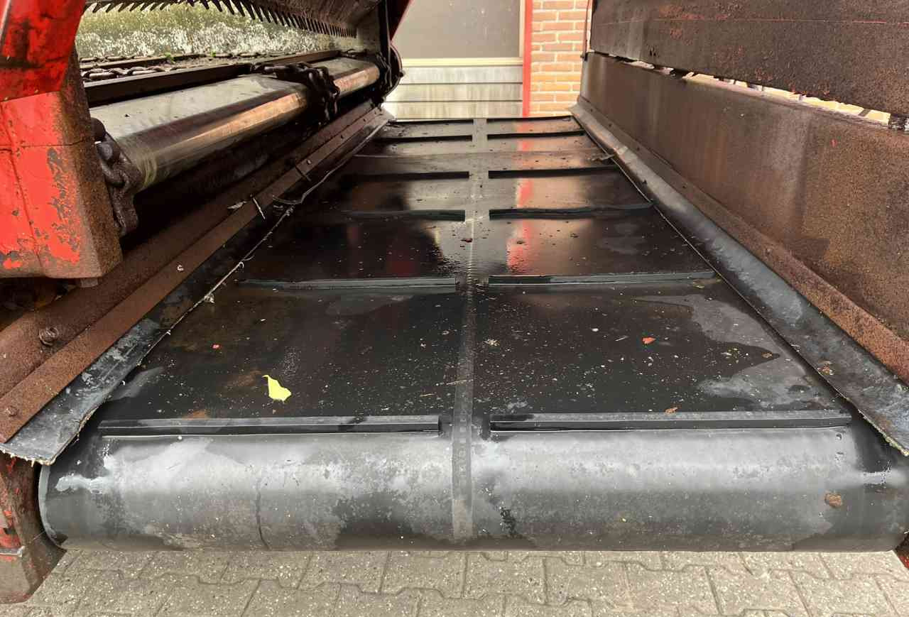 Farm tipping trailer/ Dumper Schuitemaker Feedo 100 Voerdoseerwagen, voerwagen, blokkenwagen, voermachines: picture 6 Farm tipping trailer/ Dumper Schuitemaker Feedo 100 Voerdoseerwagen, voerwagen, blokkenwagen, voermachines: picture 6