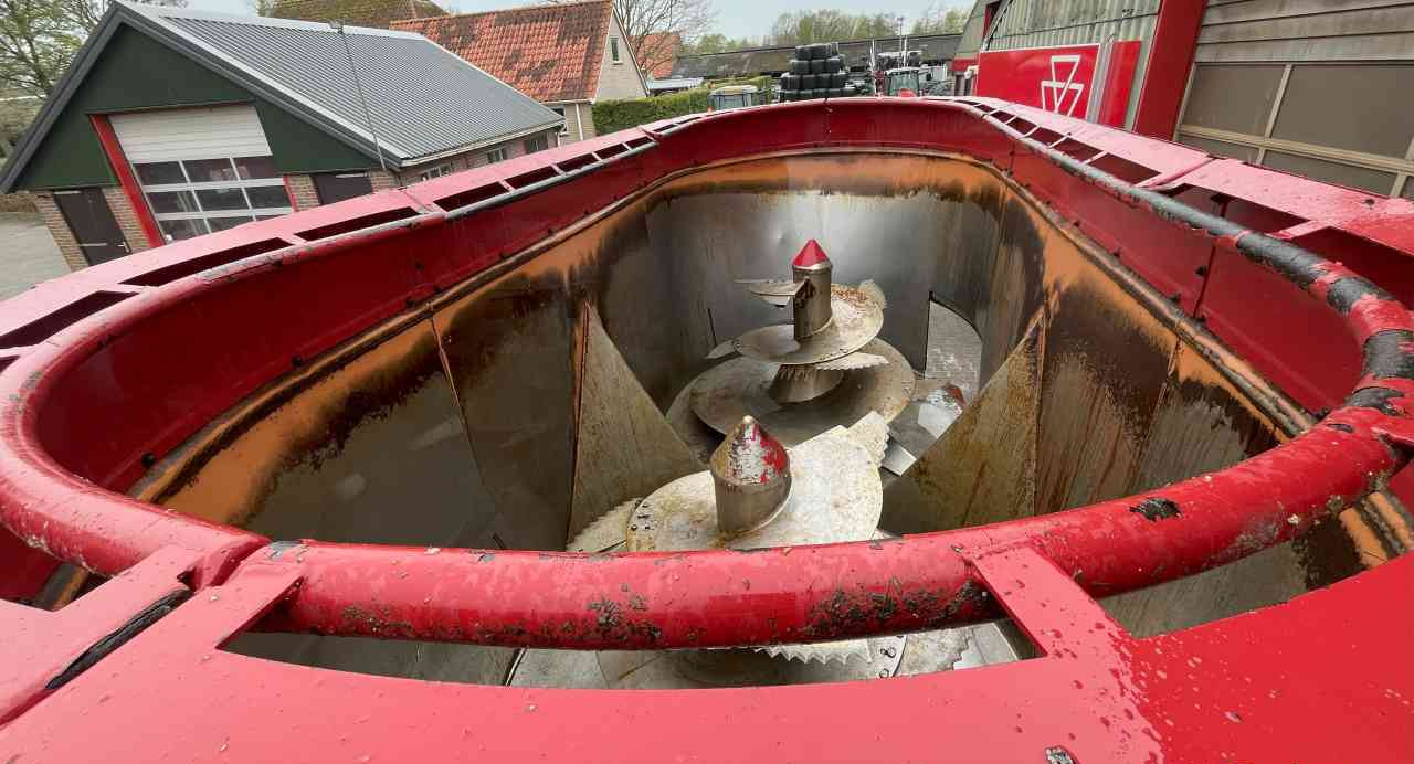 Leasing of Strautmann Verti-Mix 2401 Voermengwagen, voerwagen, mixer, voermachines Strautmann Verti-Mix 2401 Voermengwagen, voerwagen, mixer, voermachines: picture 8