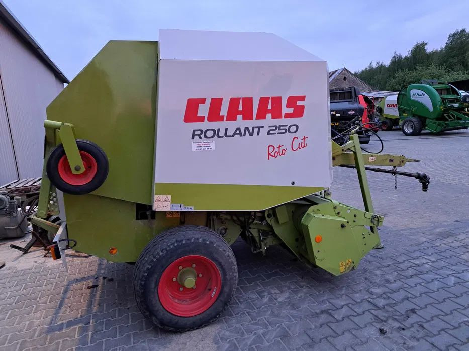 PRASA ROLUJĄCA CLAAS ROLLANT 250 RC 255 - Round baler: picture 2 PRASA ROLUJĄCA CLAAS ROLLANT 250 RC 255 - Round baler: picture 2