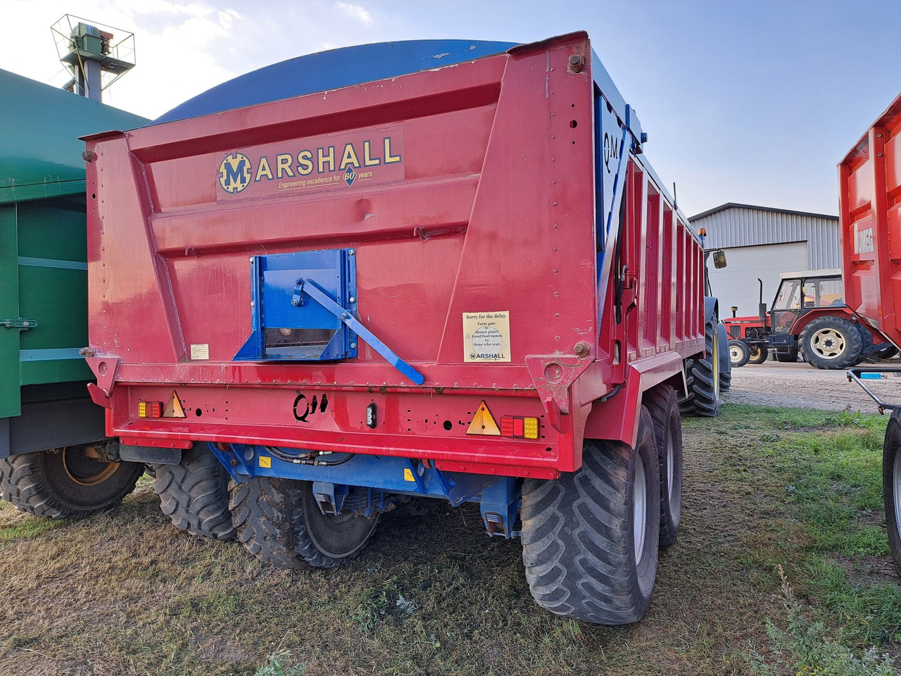 Przyczepa skorupowa Marshall 15 ton - Farm trailer: picture 5 Przyczepa skorupowa Marshall 15 ton - Farm trailer: picture 5
