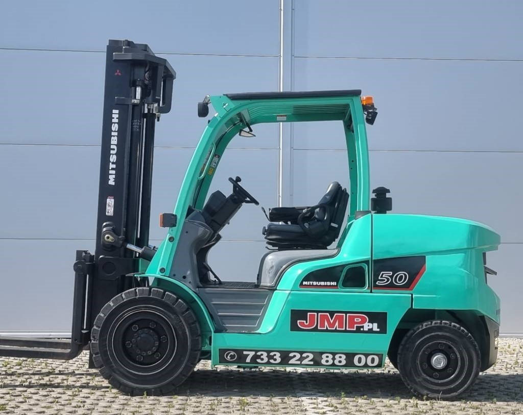 Mitsubishi FD50NT - Diesel forklift: picture 3 Mitsubishi FD50NT - Diesel forklift: picture 3