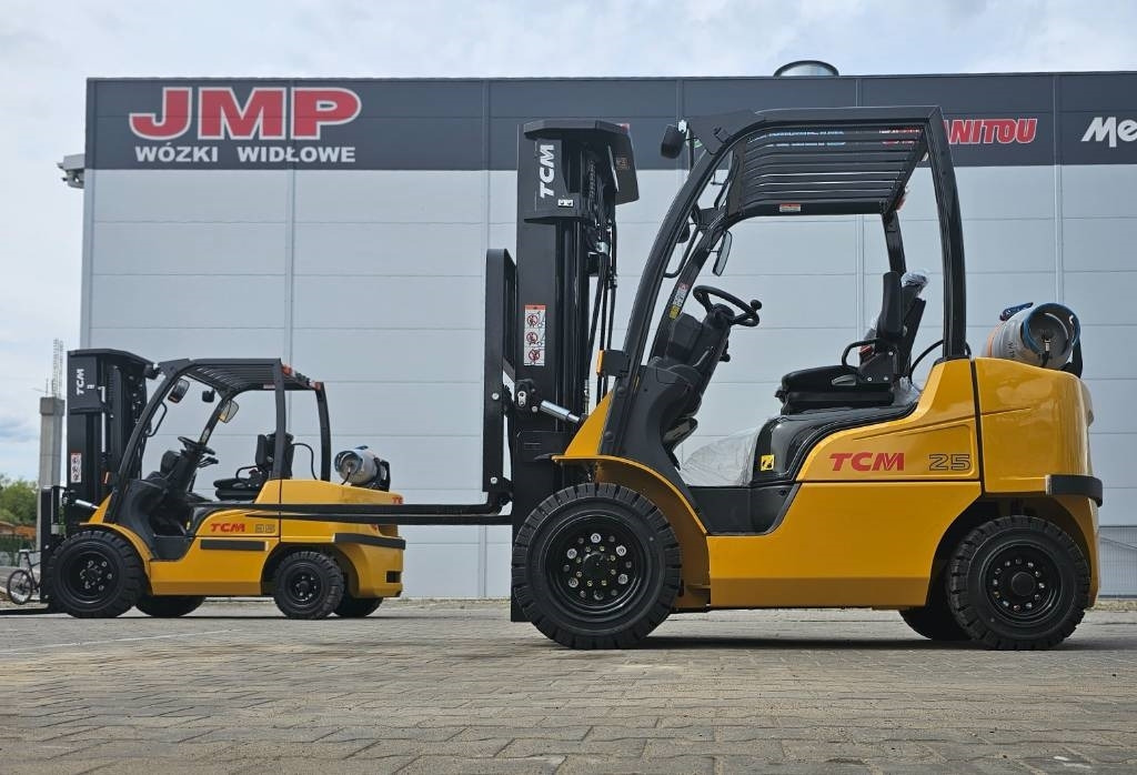 TCM FGE25-E2 UNUSED TRIPLEX4300mm - LPG forklift: picture 3 TCM FGE25-E2 UNUSED TRIPLEX4300mm - LPG forklift: picture 3