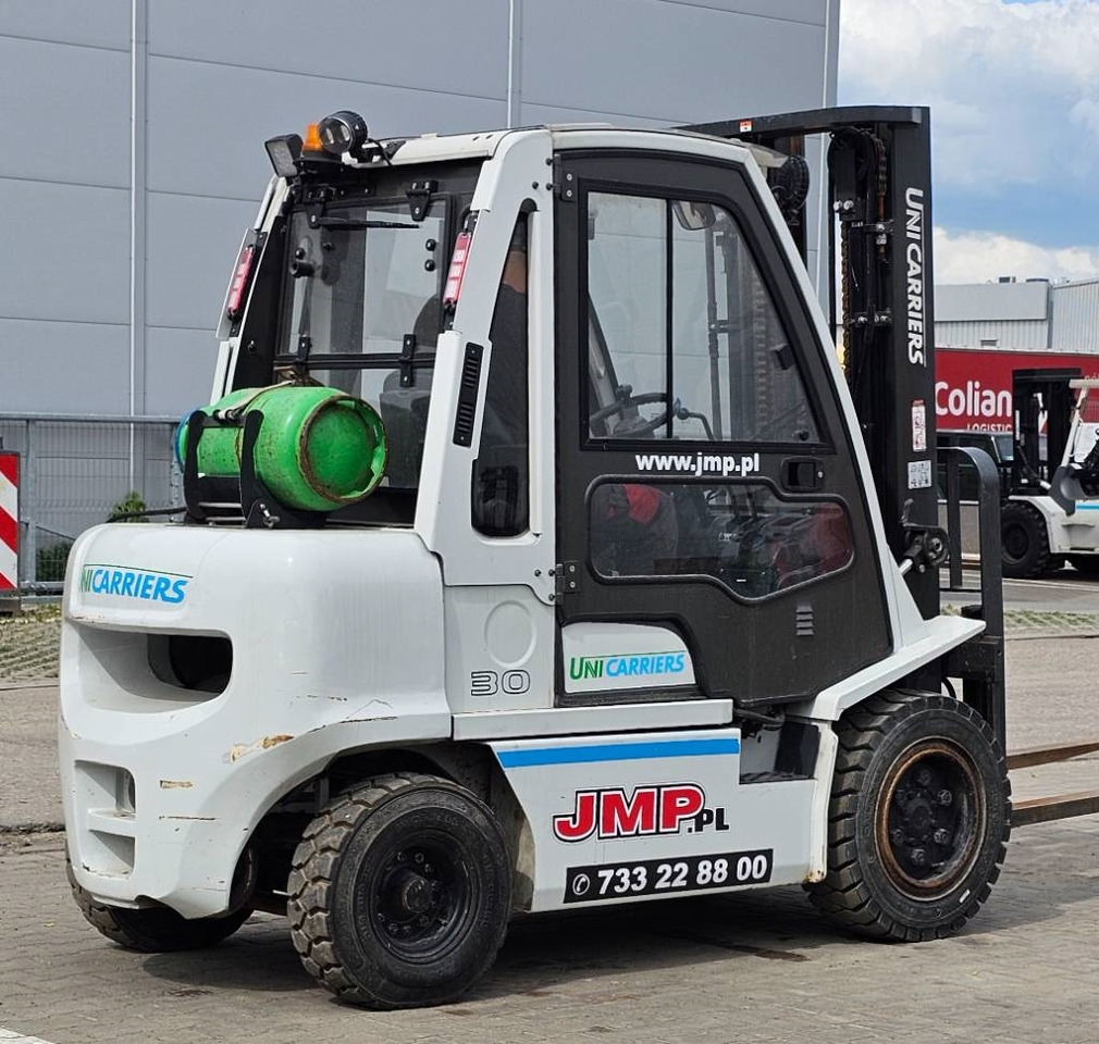 UniCarriers UG1D2A30LQ DX30 - LPG forklift: picture 5 UniCarriers UG1D2A30LQ DX30 - LPG forklift: picture 5
