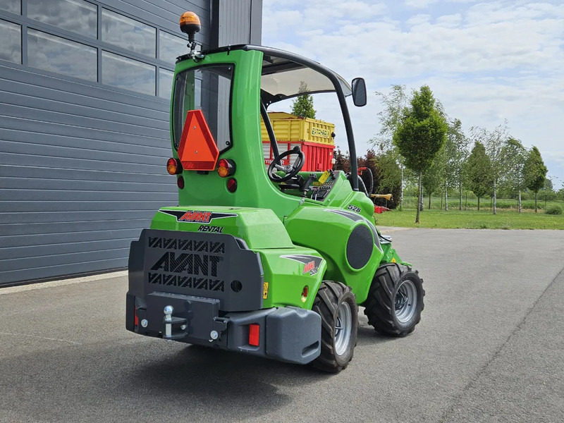 Avant 528 Rental mini-shovel - Compact track loader: picture 4 Avant 528 Rental mini-shovel - Compact track loader: picture 4